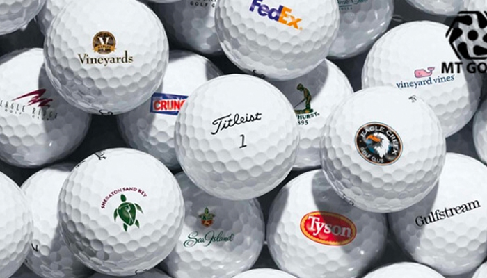 Có những loại bóng golf nào phổ biến?