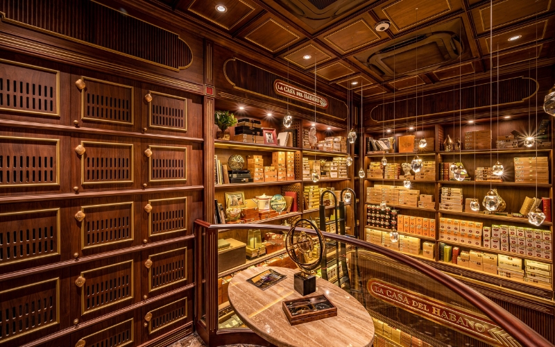 cửa hàng La Casa del Habano HCMC